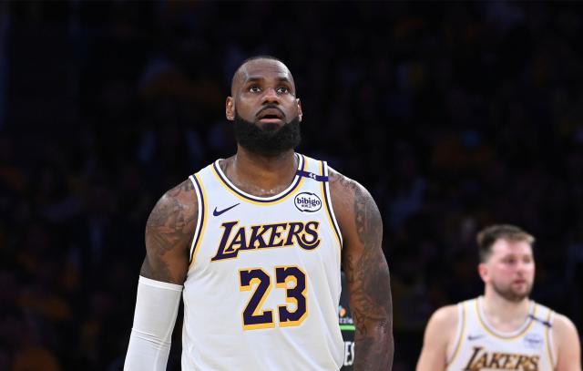 博鱼平台-湖人G1溃败谁负责？三大原因让东契奇进空砍群