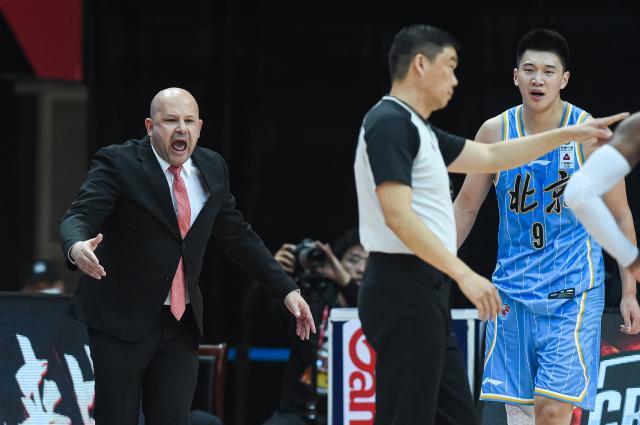 博鱼娱乐-雅尼斯归来重塑首钢 季后赛他们或成最大搅局者